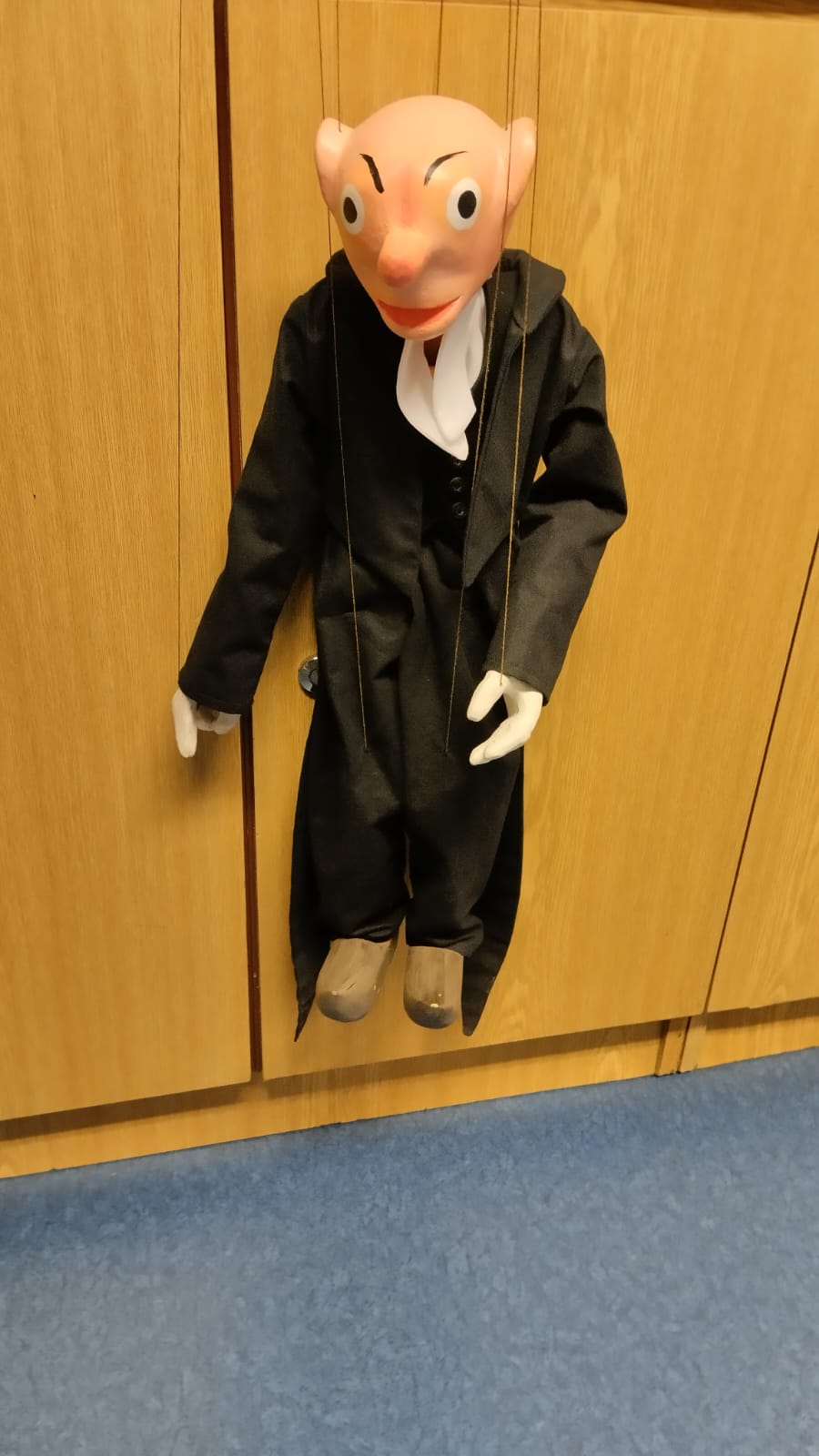 1e5eaabc-36e3-46a9-b25e-8d6706eb1f9f