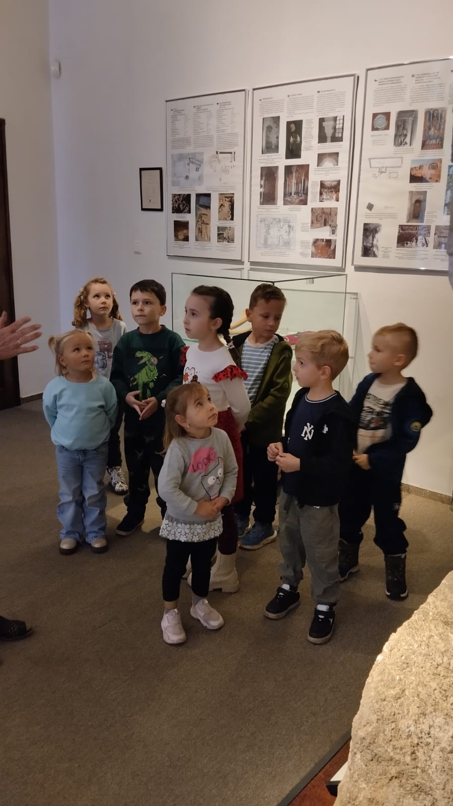 6dac0889-c1a8-4f9b-95ee-66d26d79bb23